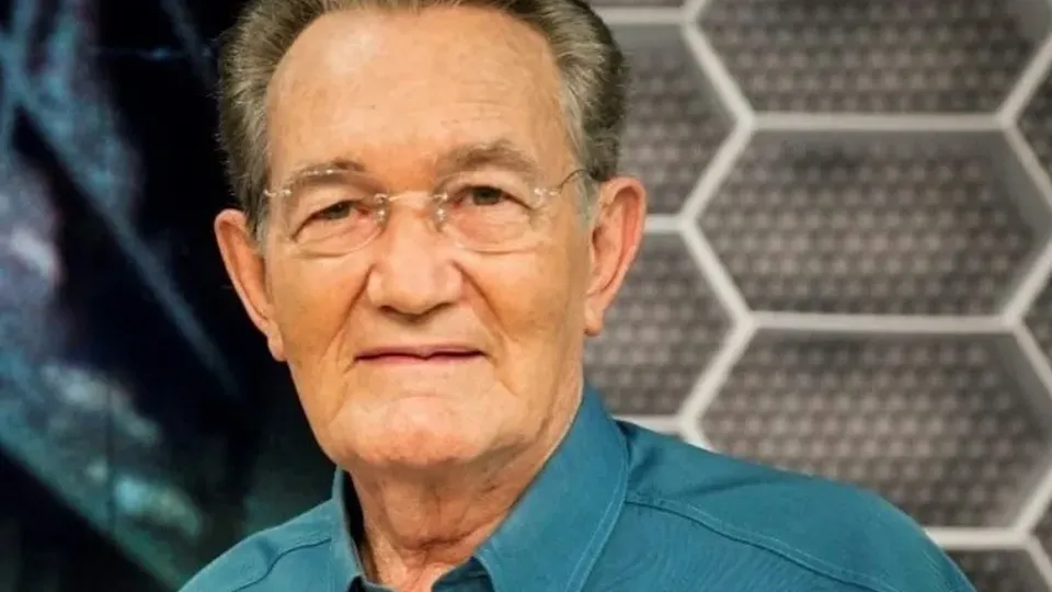 O locutor esportivo de 92 anos está na UTI do Hospital Rios D’Or, no Rio de Janeiro, desde 6 de janeiro.