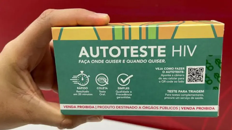 Nova embalagem do autoteste de HIV visa aumentar a adesão ao exame no Brasil