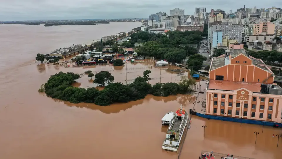 Defesa Civil do Rio Grande do Sul emite alerta para temporais em Porto Alegre