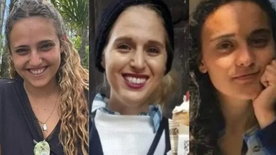 Três mulheres israelenses foram entregues à Cruz Vermelha neste domingo (19), conforme confirmaram fontes do Hamas e do Exército israelense.