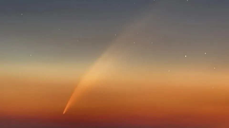 Fenômeno astronômico foi registrado por astrofotógrafo Gabriel Zaparolli em Jaquirana, atraindo a atenção de entusiastas da astronomia.