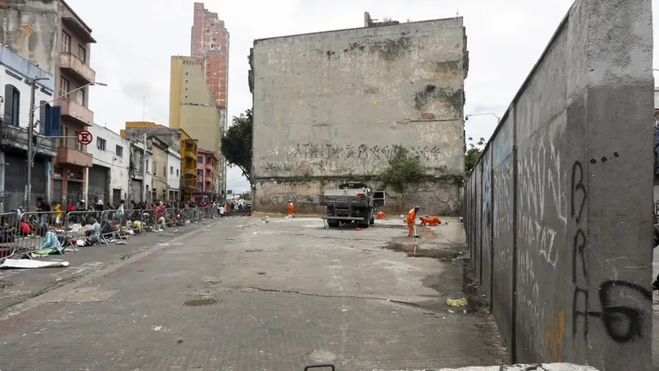 Prefeito de São Paulo responde ao STF e defende muro na Cracolândia como medida protetiva