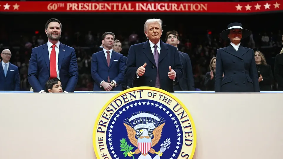 Ação judicial de 15 estados alega que medida de Trump fere a Constituição e prejudica crianças nascidas no país.