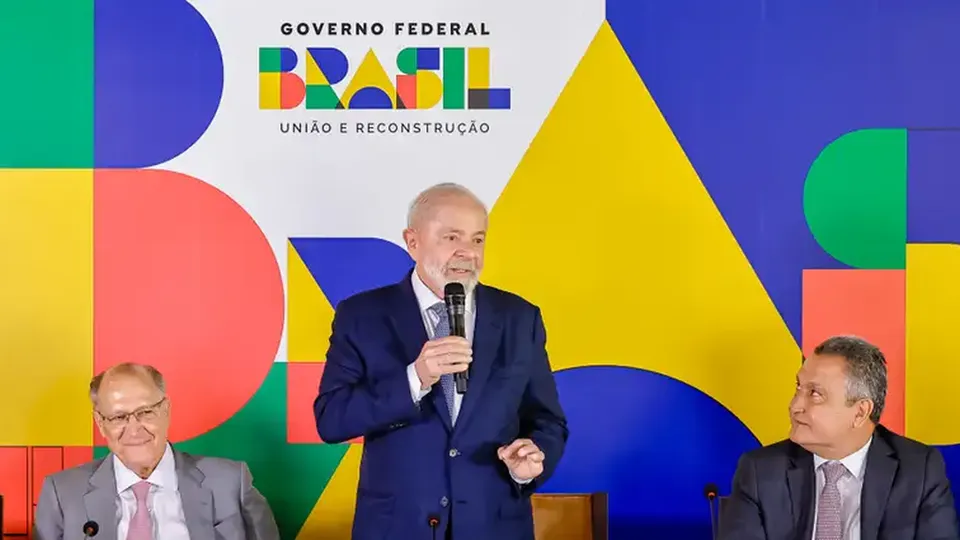 Ministro Rui Costa reafirma que não haverá alteração nas regras de validade dos produtos alimentícios.