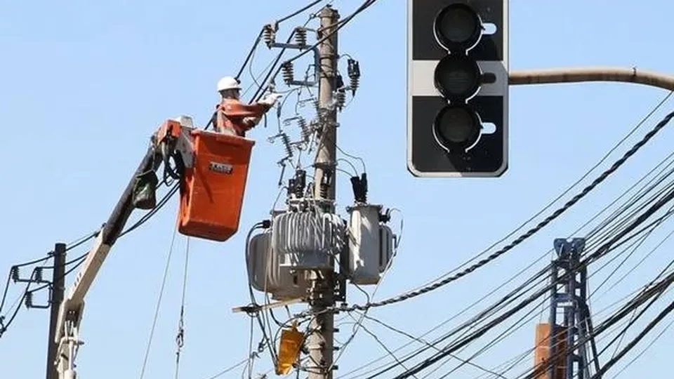 Enel restabelece energia para 94% dos clientes afetados por temporal em SP