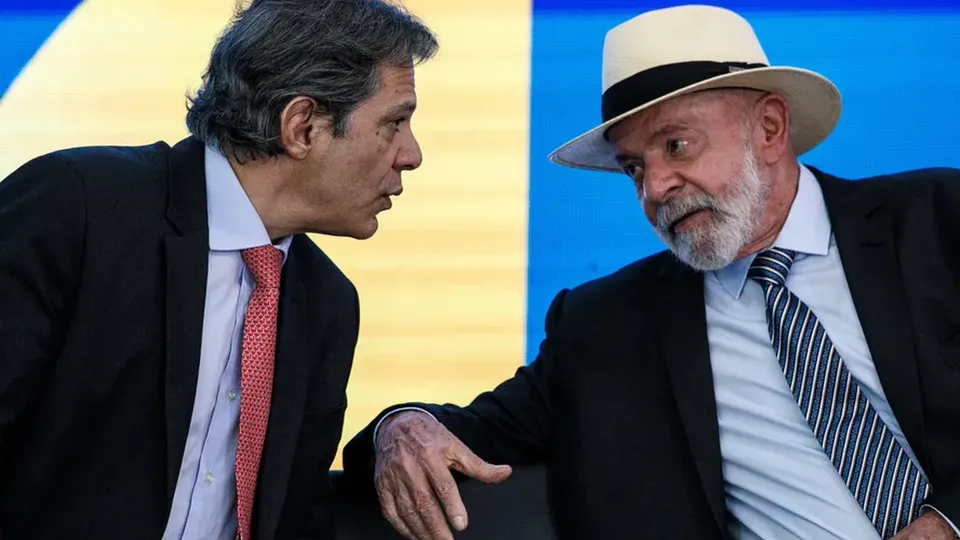 Levantamento aponta que 66% acreditam que o governo Lula errou na polêmica do Pix; 19% consideram acertos.