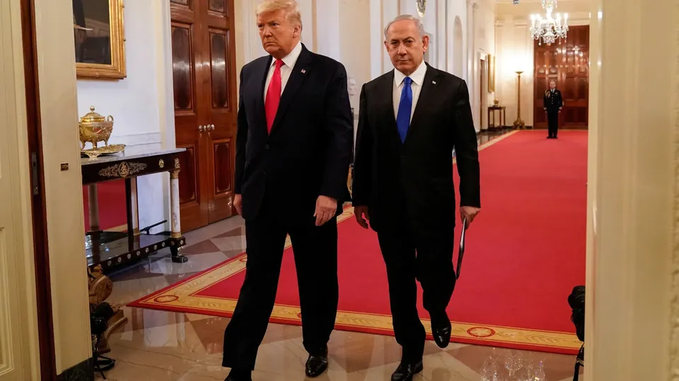 Oito dos reféns que poderiam ser soltos na primeira fase do acordo de trégua entre Israel e Hamas estão mortos, segundo anúncio oficial.