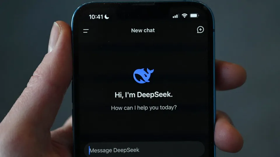 DeepSeek, aplicativo de IA chinês, limita inscrições após ciberataque em larga escala