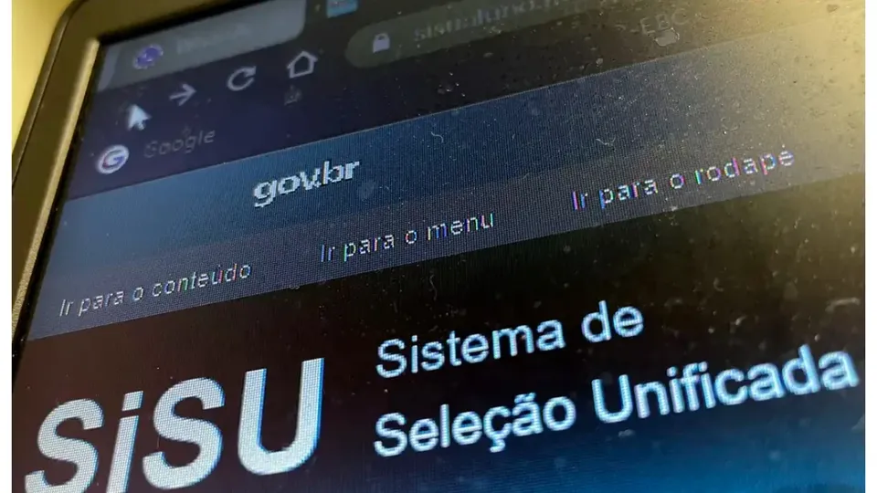 Instituições de ensino superior aguardam informações do Ministério da Educação sobre aprovados no Sisu.