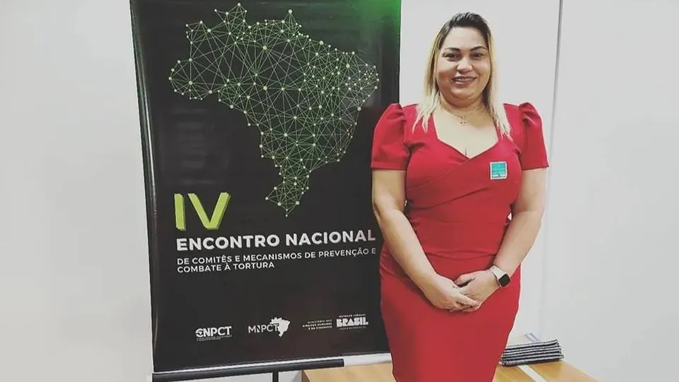 Luciane Barbosa Farias, casada com líder do Comando Vermelho, foi condenada a 10 anos de prisão por crimes relacionados ao tráfico.
