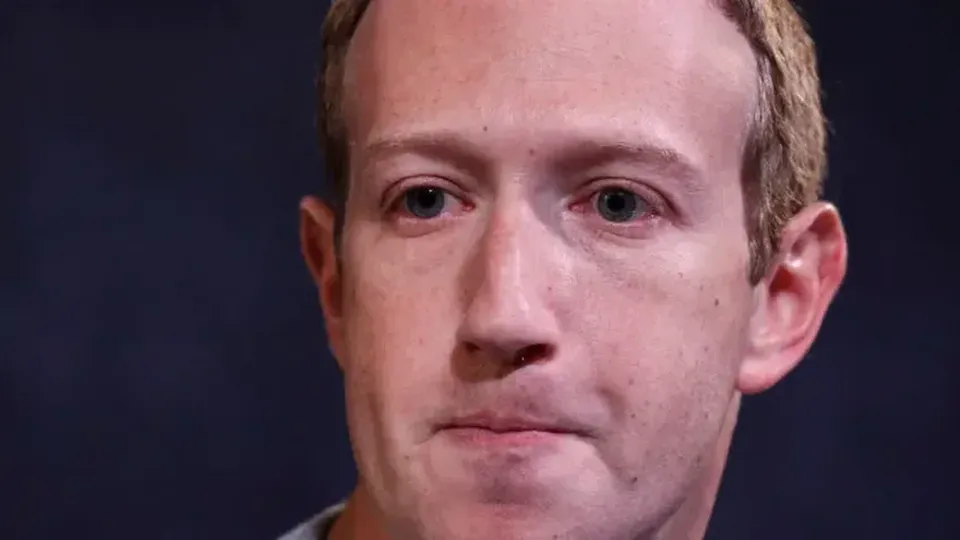 Mark Zuckerberg e Satya Nadella ressaltam a importância de investimentos em infraestrutura para manter a competitividade no setor.