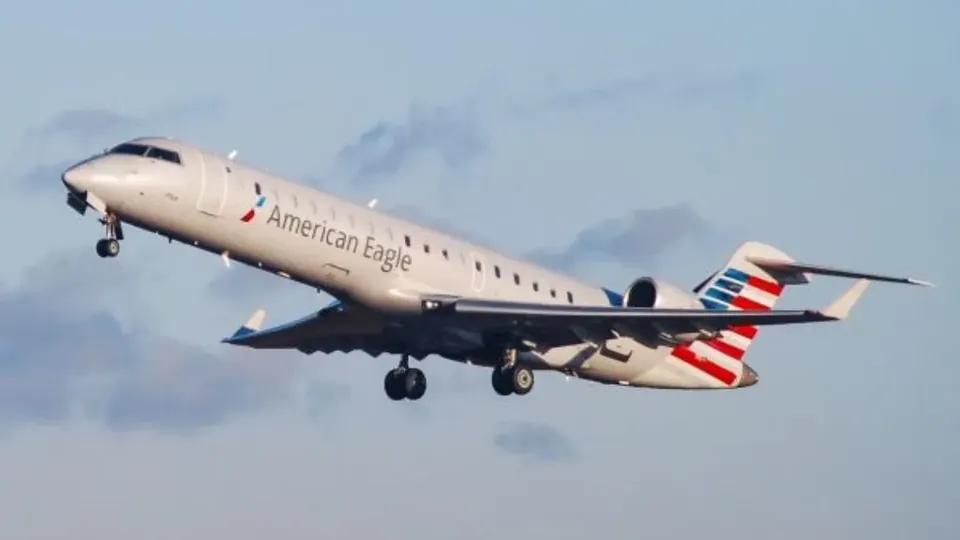 Um documento preliminar revela que a equipe do Aeroporto Ronald Reagan não estava em condições normais durante a colisão entre um avião e um helicóptero.