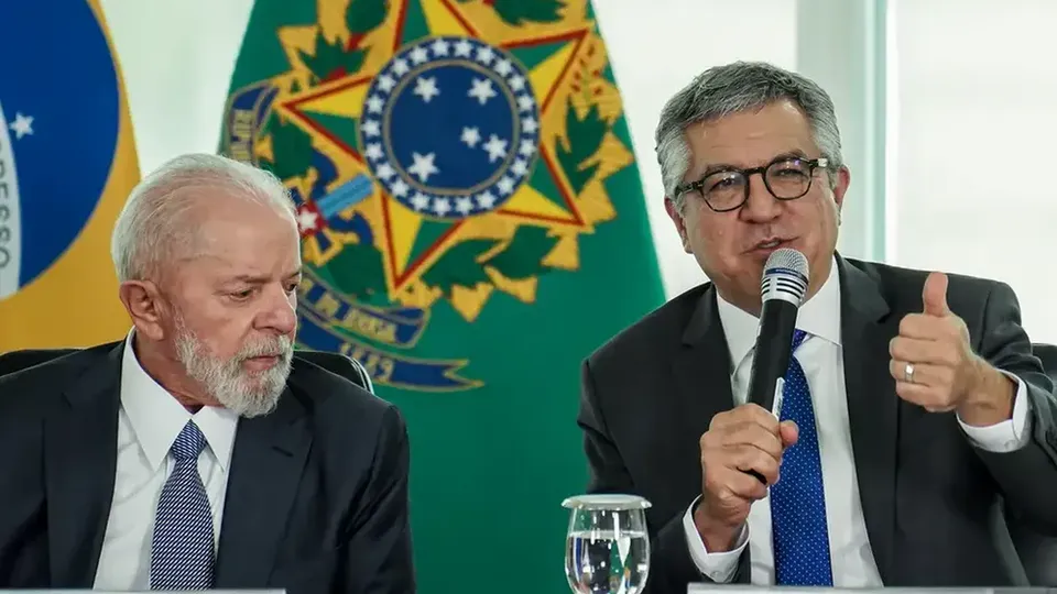 Lula confirma escolha de novo ministro da articulação política, mas não revela nome