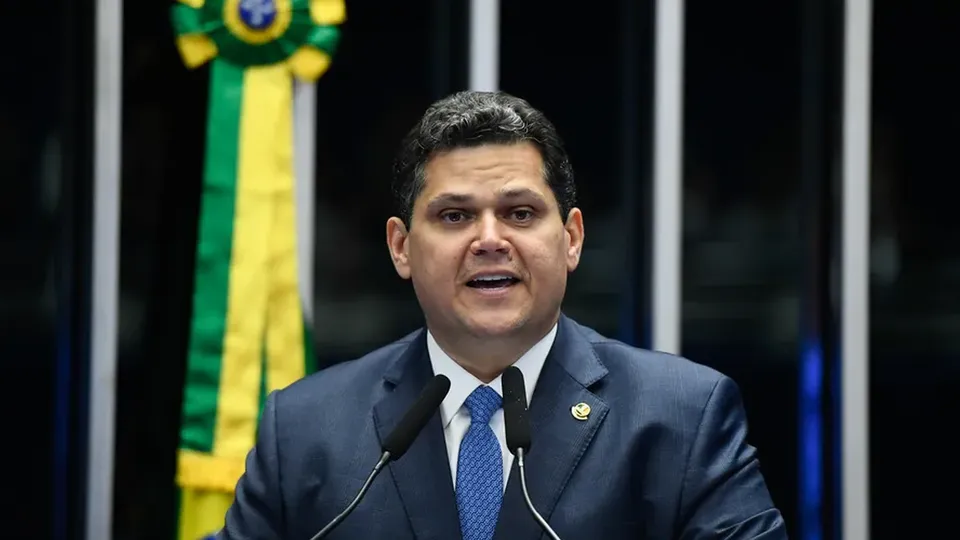 Senador do União Brasil foi escolhido para comandar a Casa Legislativa até 2026, obtendo 73 votos dos 81 senadores.