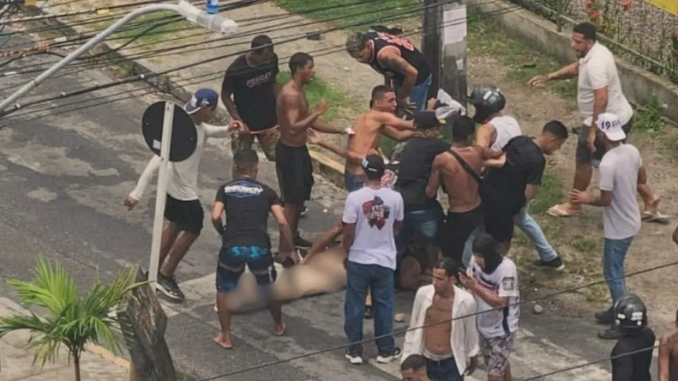 Decisão foi tomada após confrontos violentos entre torcidas em Recife, que deixaram feridos e detidos.