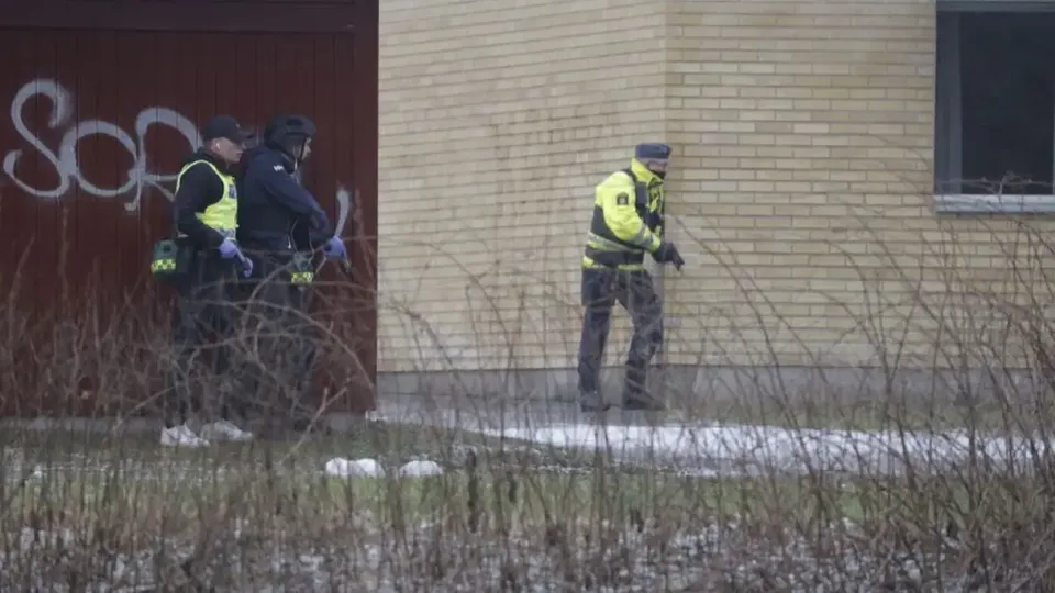 Um tiroteio em uma escola em Örebro, na Suécia, resultou em cinco pessoas feridas nesta terça-feira, 4 de fevereiro.