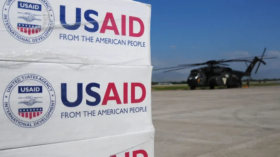 Cerca de 10 mil funcionários da USAID, incluindo os que atuam no exterior, serão colocados em licença administrativa.