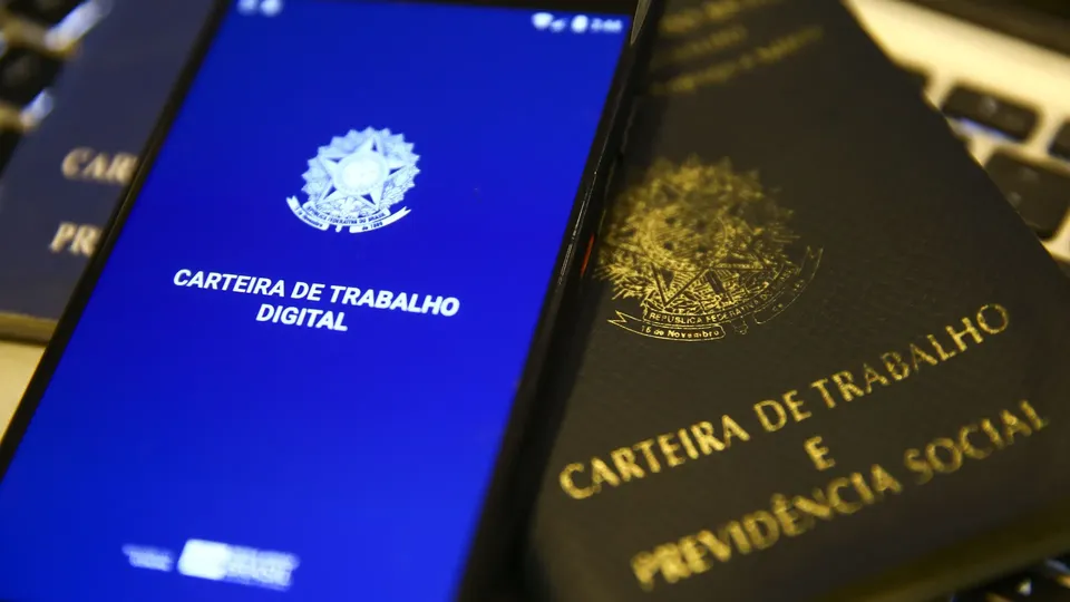 Estudo aponta que 54% dos entrevistados consideram a escala 6 por 1 prejudicial à saúde mental dos trabalhadores.