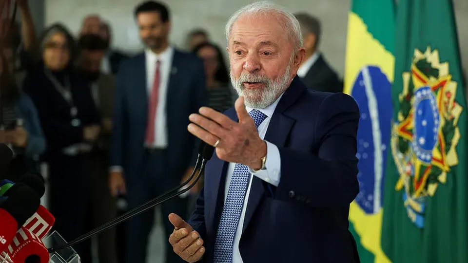 Lula garante que, se Jair Bolsonaro concorrer à presidência em 2026, será derrotado novamente