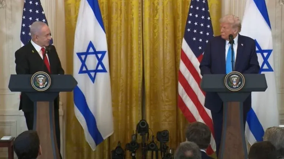 O chanceler israelense critica o órgão da ONU por discriminação e antissemitismo em relação a Israel.
