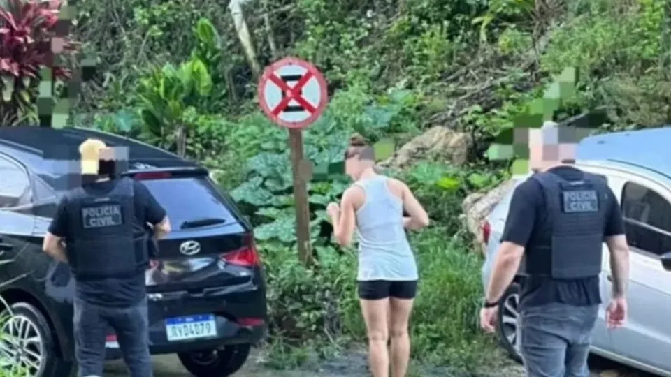 Suspeita, de 24 anos, ignorou medidas cautelares e foi detida em Itajaí