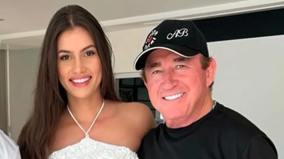O cantor sertanejo de 73 anos se prepara para se casar com a Miss Universe Mato Grosso 2024, Calita Franciele, de 23 anos.