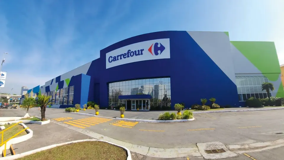 O Carrefour Brasil pode se tornar uma subsidiária integral do grupo francês, com proposta de deslistagem na B3.