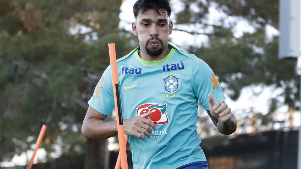 Jogador do West Ham é mencionado em relatório da CPI das Apostas por suposta má conduta em jogos.