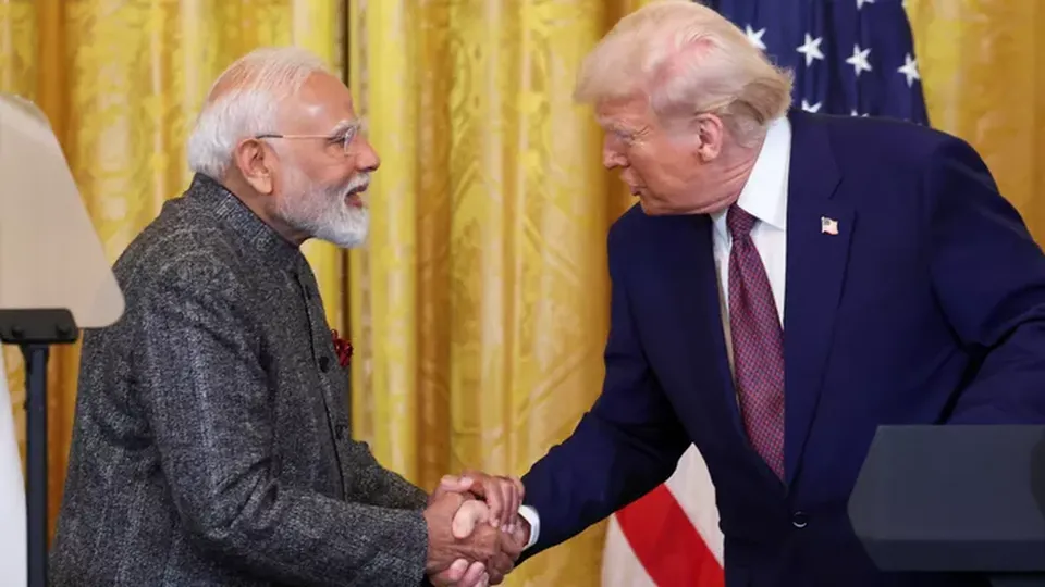 Durante visita do primeiro-ministro Narendra Modi, Donald Trump revela planos de venda de aviões de combate F-35.