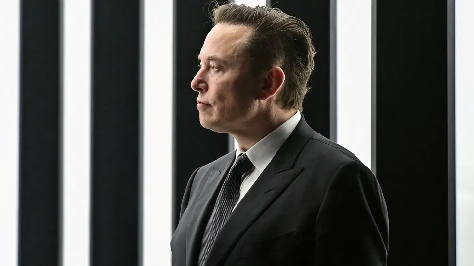 Conselho da OpenAI afirma que a empresa não está à venda e critica tentativa de Musk.