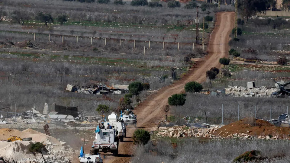 Após o fim do prazo para retirada total, Israel decide manter tropas em cinco locais estratégicos na região.