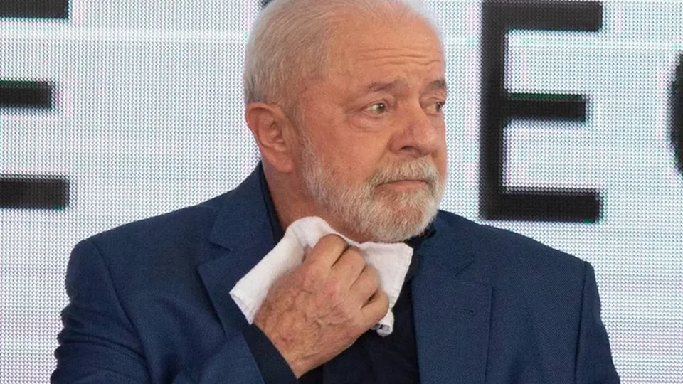 Estudo do Paranã Pesquisas mostra que a desaprovação ao governo Lula cresceu significativamente nos últimos meses.
