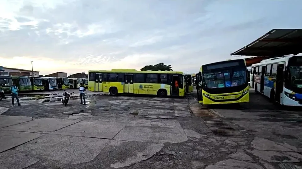 A Prefeitura de São Luís não apresentou propostas durante a audiência de conciliação, e a greve continua.