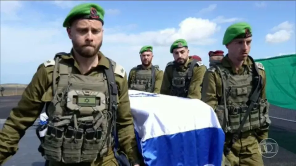 Exército israelense identificou os corpos de Kfir e Ariel Bibas, mas não o de sua mãe, Shiri.