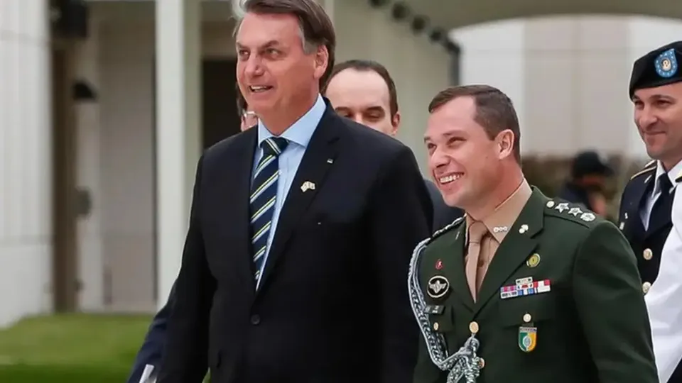 Prazo para resposta da defesa do ex-presidente Jair Bolsonaro se encerra hoje, após negativa de ampliação pelo STF.