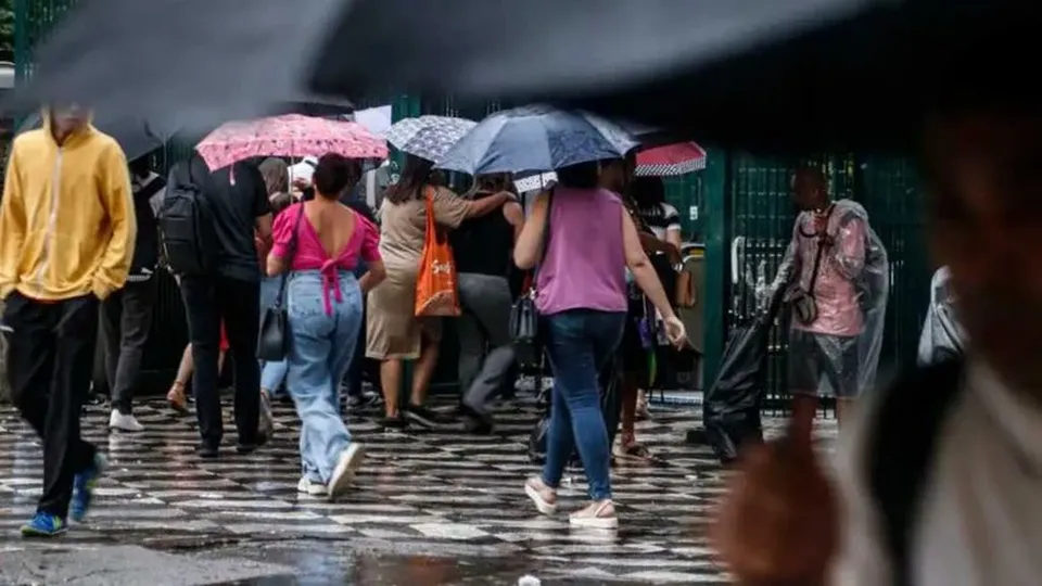 A nova massa de ar polar deve chegar ao Sul no próximo domingo, trazendo temperaturas amenas e tempestades.