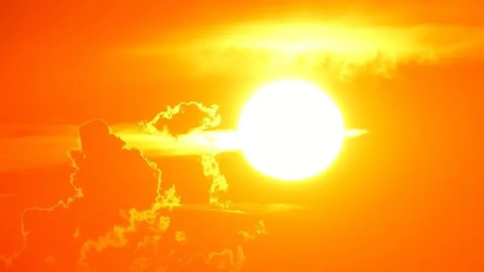 Crescimento das emissões de gases de efeito estufa e fenômenos climáticos extremos são apontados como causas do aumento das temperaturas.