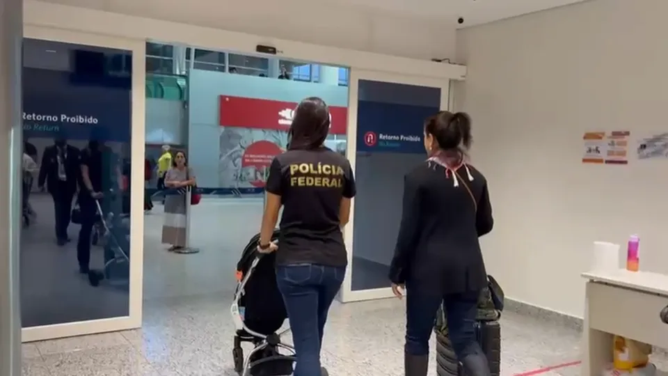 Menina foi trazida de Portugal e será acolhida em instituição em Valinhos; família portuguesa manterá contato.