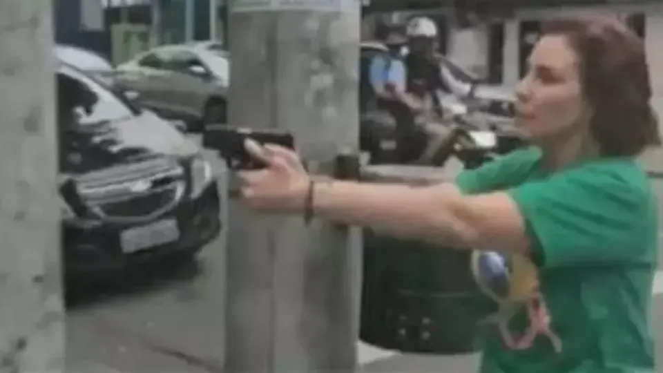 Ex-presidente critica aliada por episódio que manchou sua imagem durante a eleição