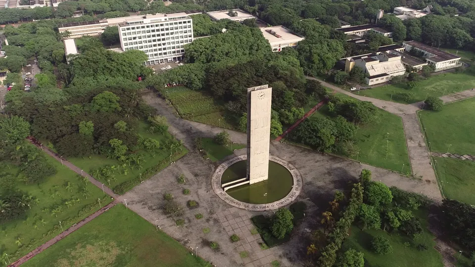 Inscrições da Fuvest vão de 18/08 a 07/10 e da Unicamp de 01/08 a 01/09; saiba mais sobre as provas
