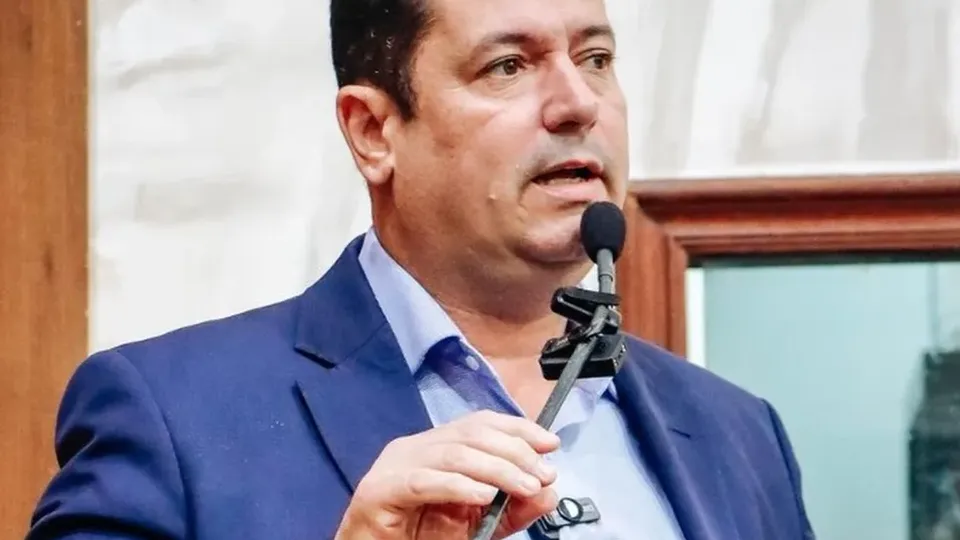 Léo Vieira foi abordado pela PRF e, após comprovar regularidade da placa, foi liberado.