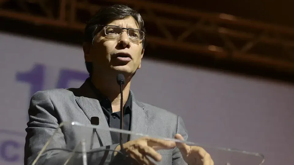 Em carta, técnicos afirmam que foram transferidos como represália a posicionamentos contrários à presidência de Marcio Pochmann.