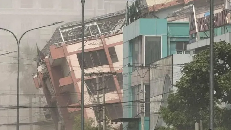 Um forte terremoto abalou Mianmar, com tremores sentidos até na capital tailandesa; não há informações sobre vítimas.