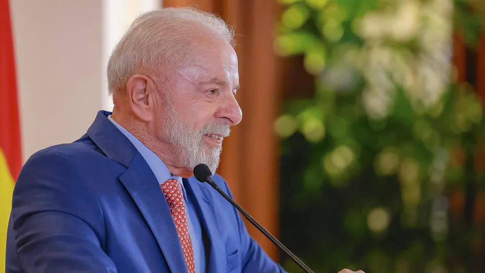 Pesquisa Genial/Quaest revela que desaprovação do governo Lula atinge 56% em março, o pior índice desde o início do terceiro mandato.