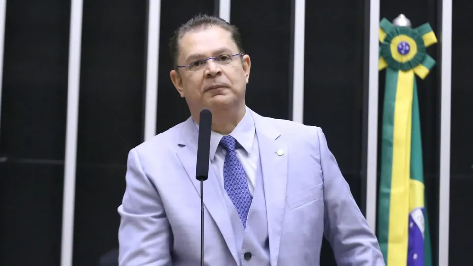Sóstenes Cavalcante, do PL, protocolou requerimento que precisa ser pautado por Hugo Motta para ser analisado.