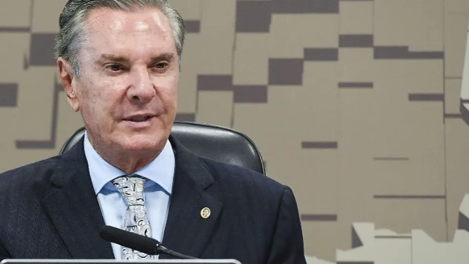 Decisão do STF ocorre após rejeição de recurso da defesa do ex-presidente, condenado por corrupção.
