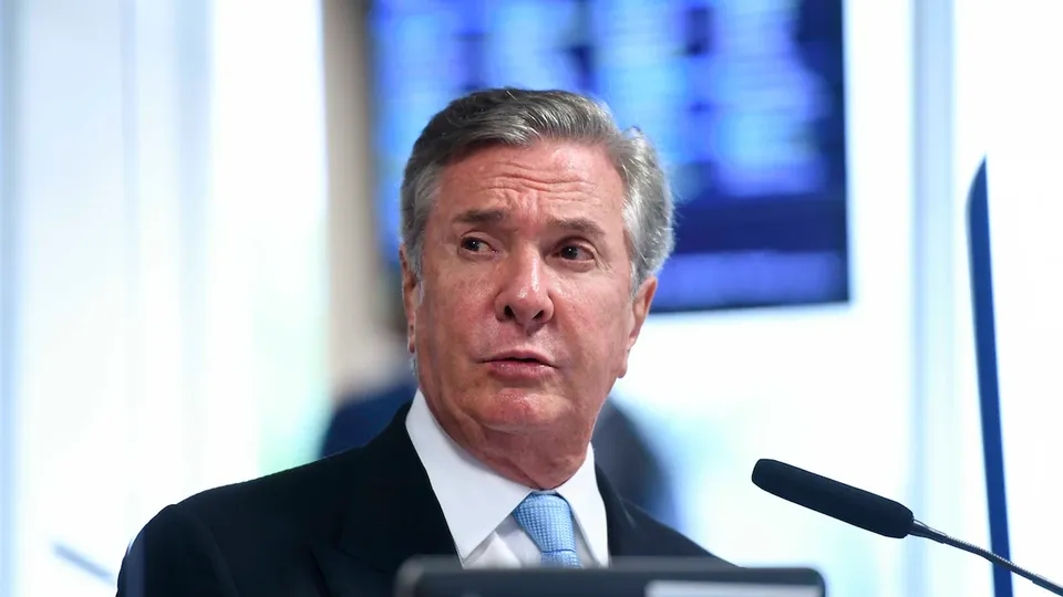 O ex-presidente Fernando Collor de Mello foi autorizado a cumprir pena em casa por motivos de saúde e idade avançada.