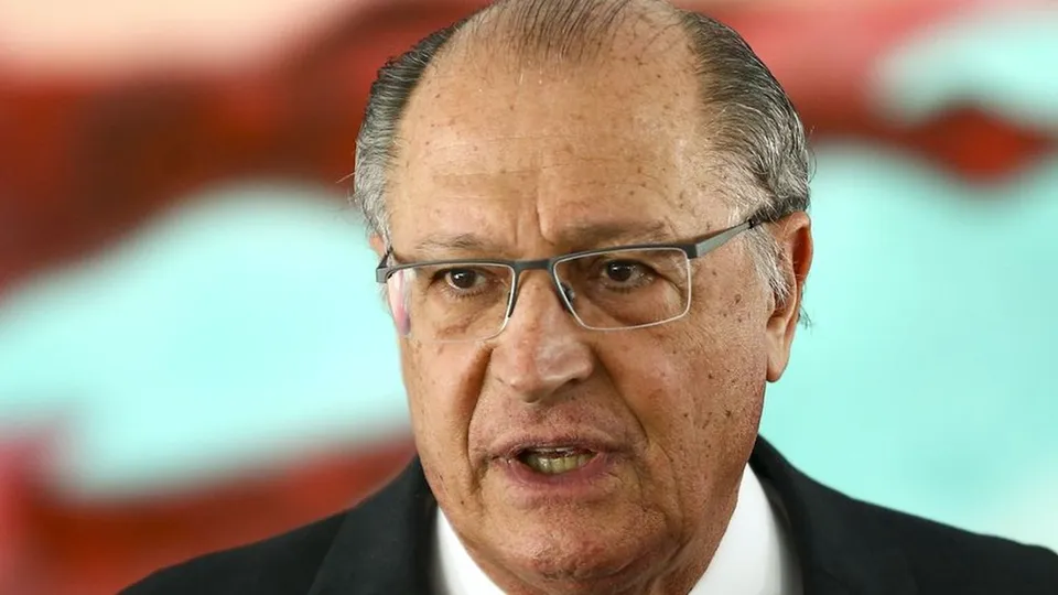 Geraldo Alckmin é internado às pressas em hospital de Brasília após mal-estar