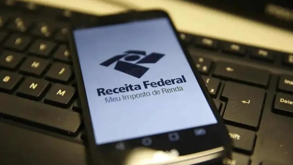 Prazo para entrega da declaração do Imposto de Renda 2025 termina nesta sexta-feira