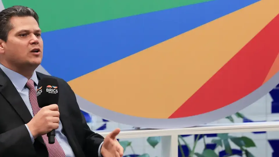 O presidente do Senado, Davi Alcolumbre, afirma que proposta não terá impacto financeiro e deve ser votada até junho.